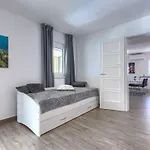 Lucia By Interhome * Ουμάγκ