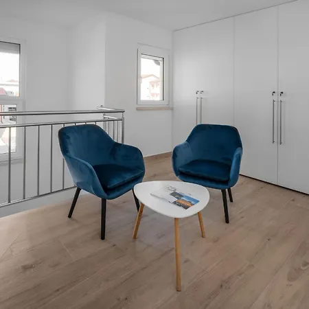 Lucia By Interhome أوماغ