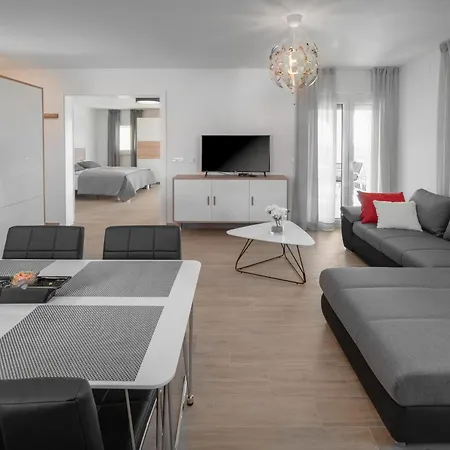 Casa de Férias Lucia By Interhome