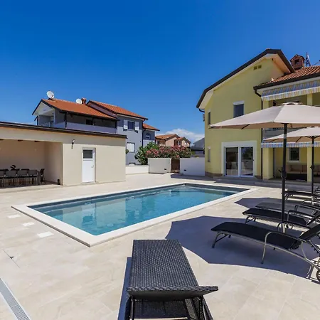 Casa de Férias Lucia By Interhome