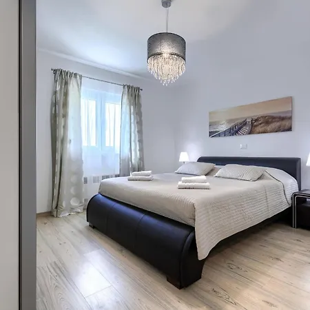 Lucia By Interhome *