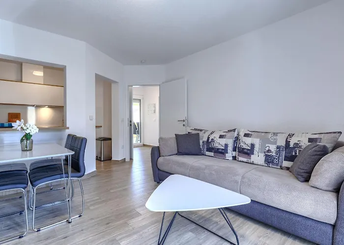 Lucia By Interhome Vikendica Umag