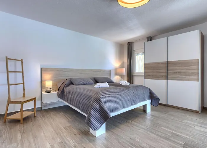 Vikendica Lucia By Interhome *